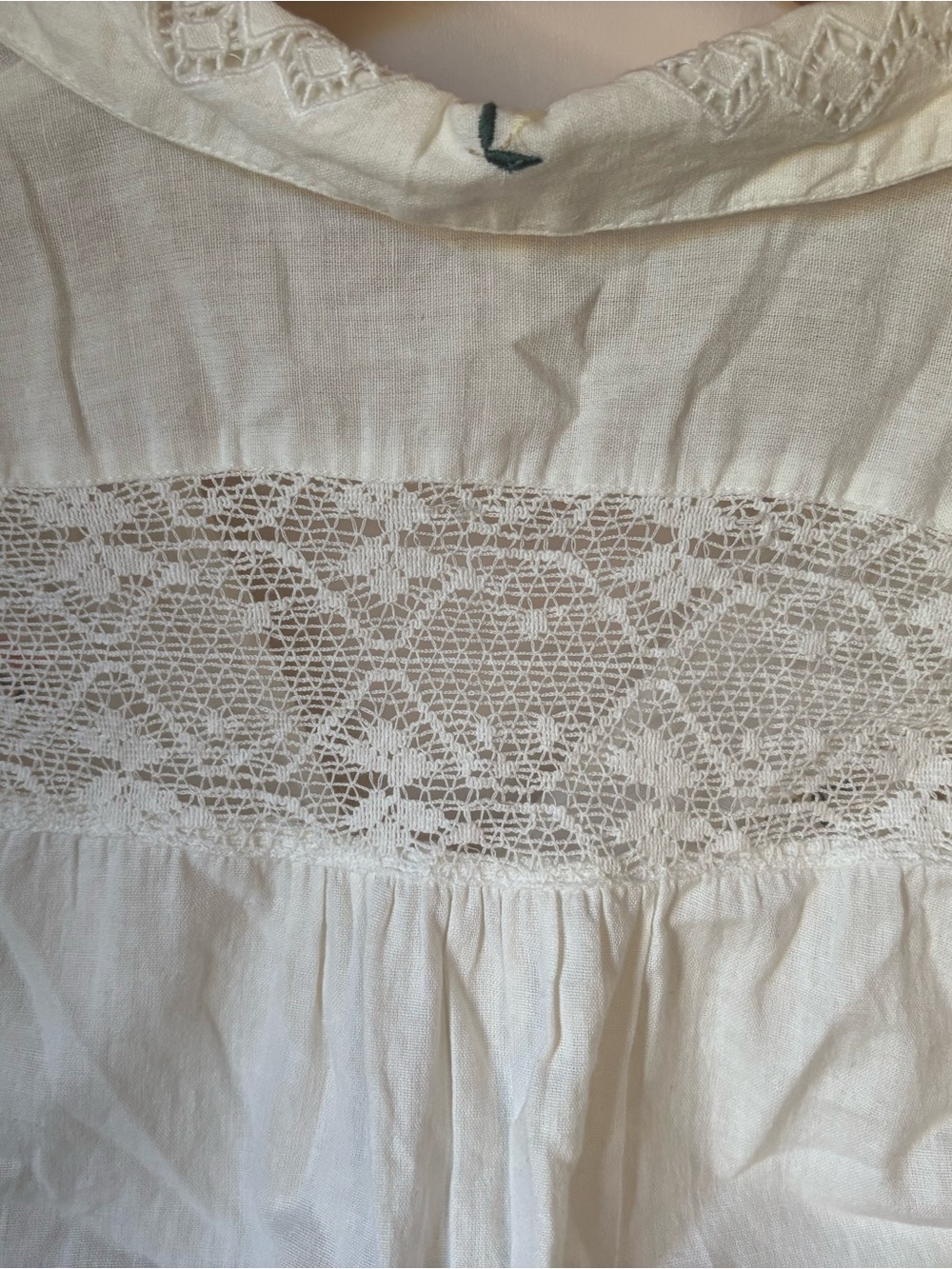 Free People S/P                       White Embroidered Lace V-Neck Women's Top - Picture 4 of 5